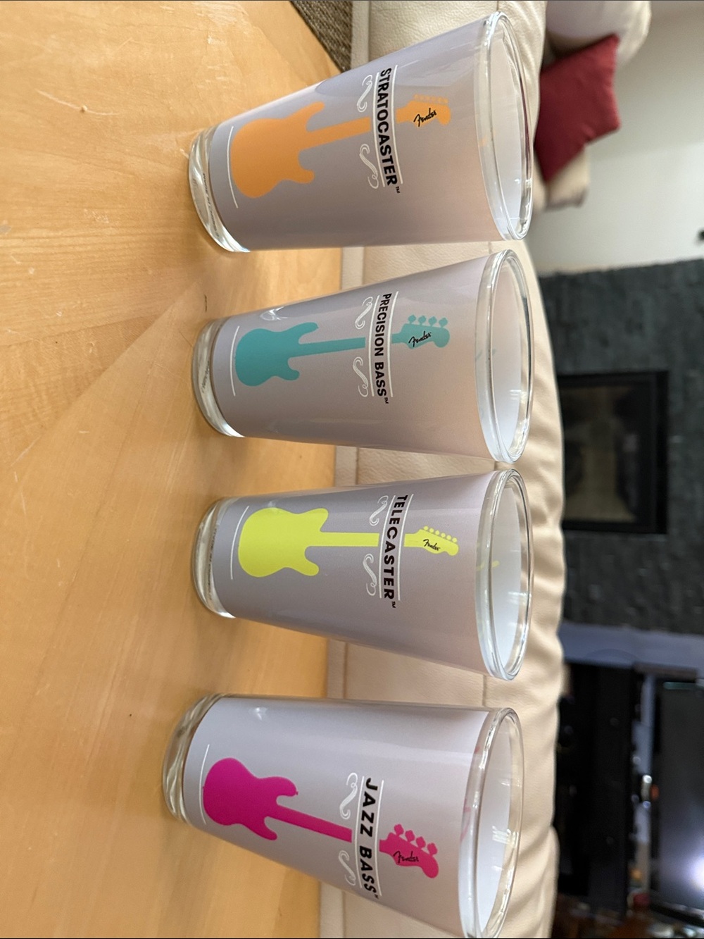 4 Fender Multicolor Guitar Silhouette drinking Glasses